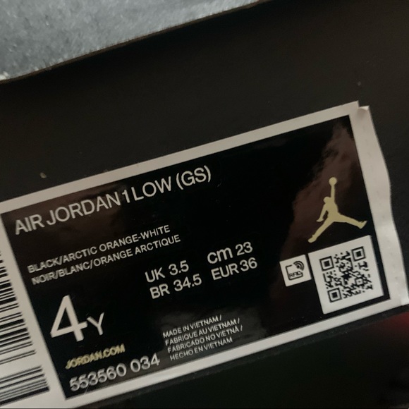 Jordan Air Jordan 1 Mid Grade-School – DTLR Air Jordan 1s